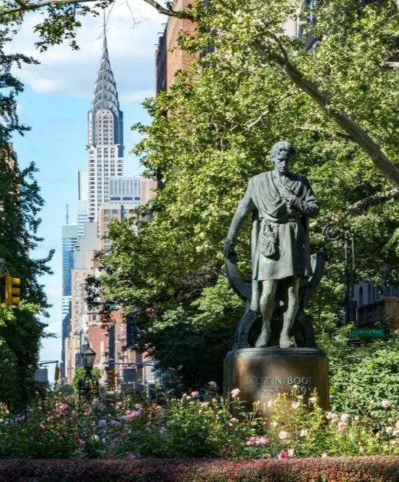 Gramercy Park With The Midtown Manhattan Skyline Skyscrapers In The Background